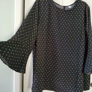 Flair sleeve blouse with small pattern (NWT)